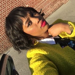 Meet your Posher, Adams